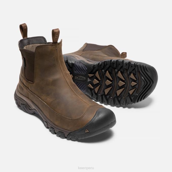 mantillo de tierra oscura bota impermeable anclaje iii Keen2P80506